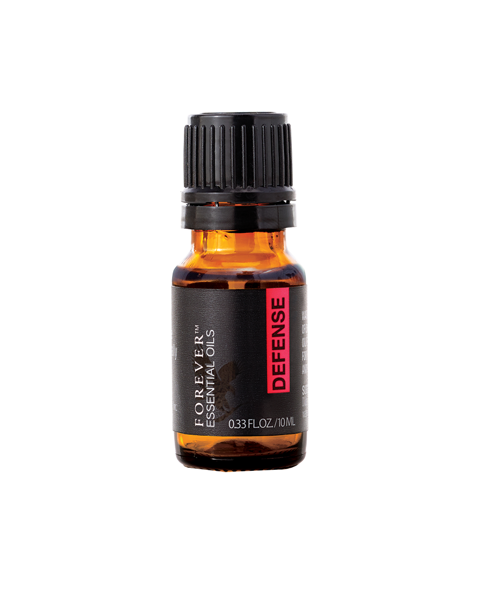 Med Forever Essential Oils Defense får du en uppfriskande doftsymfoni av naturliga frukter, kryddor och bär, som främjar styrka och vitalitet.